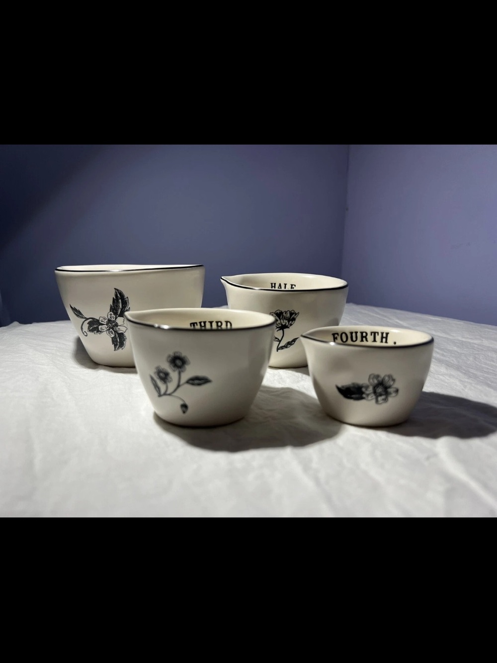 Rae Dunn flower measuring cups